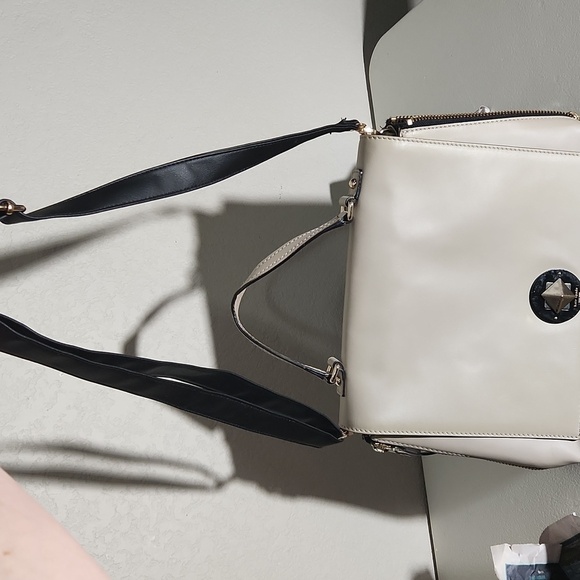 Kate Spade Purse good condion has some scuffs -latch and indent strap non ks - Picture 13 of 15